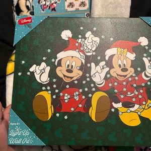 LIGHT UP Christmas Wall Decor Minnie & Mickey